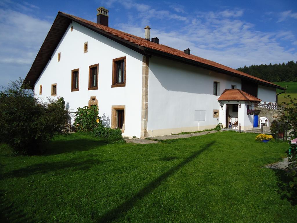 Gite Rural 1666 Saignelégier Kamer foto